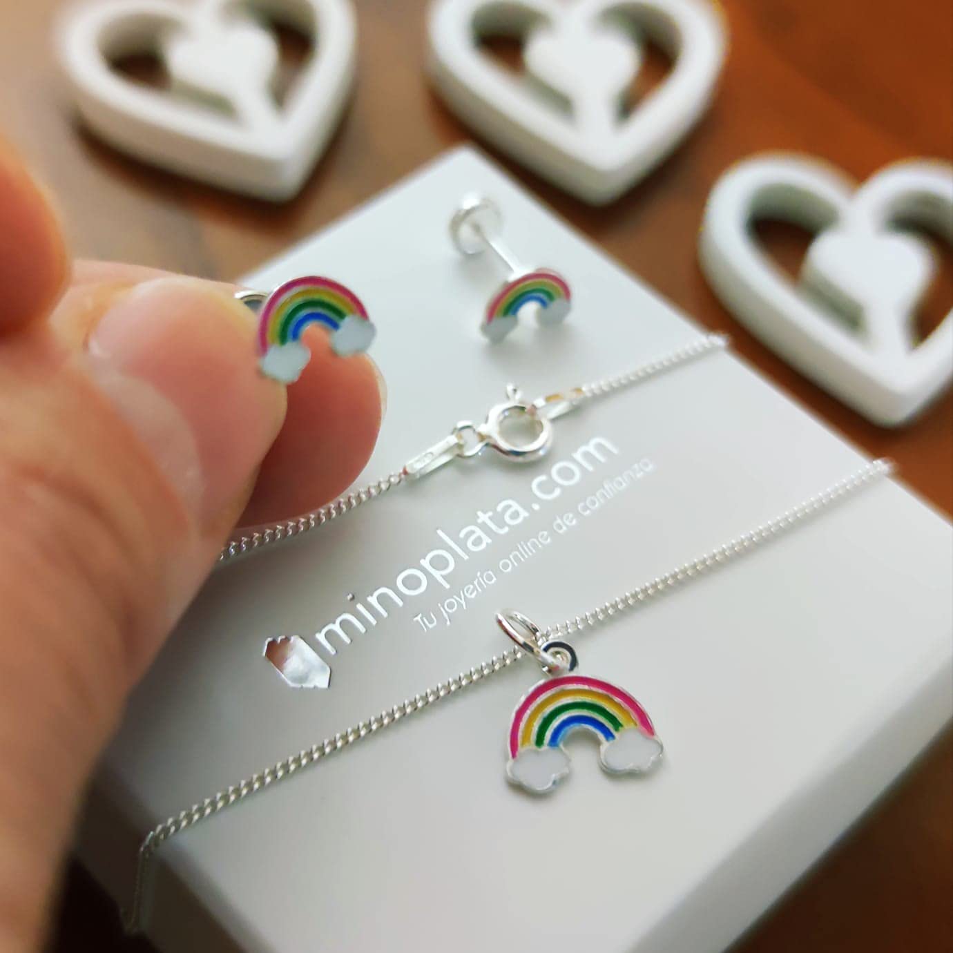 Conjunto Arcoíris Pendientes y Gargantilla de Plata de ley 925 para niñas el regalo más bonito porque todo va a salir bien