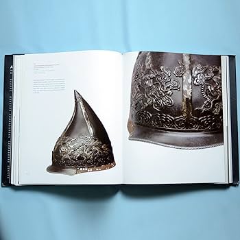 Amazon.co.jp: 洋書奇書 サムライの甲冑 大型豪華写真集 変わり