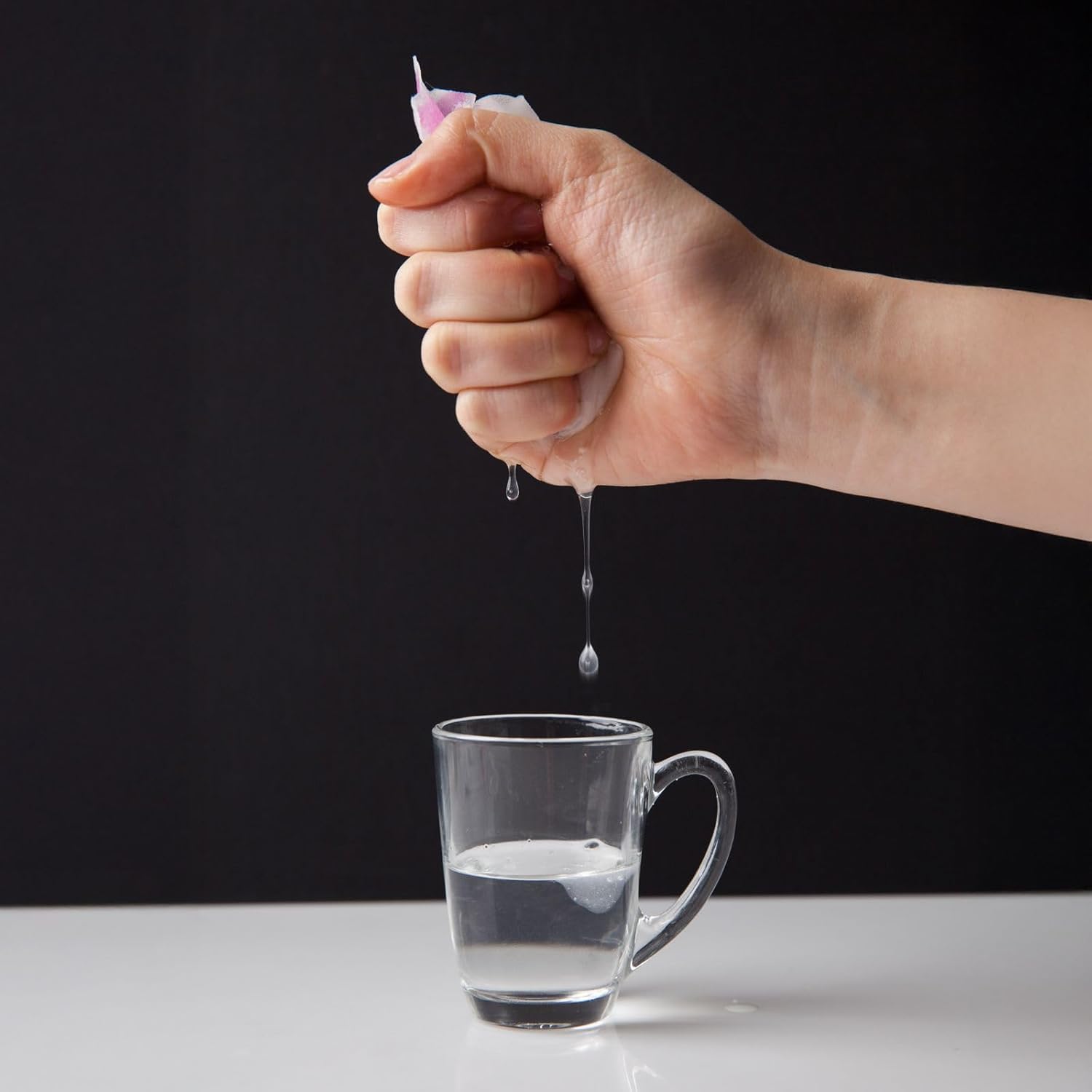 Puttisu Real Fruit Facial Mask Sheet for Kids, Children - Made with 100% Cotton, Moisturize, Sooths and Hydrates Skin (Strawberry- Pack of 14)