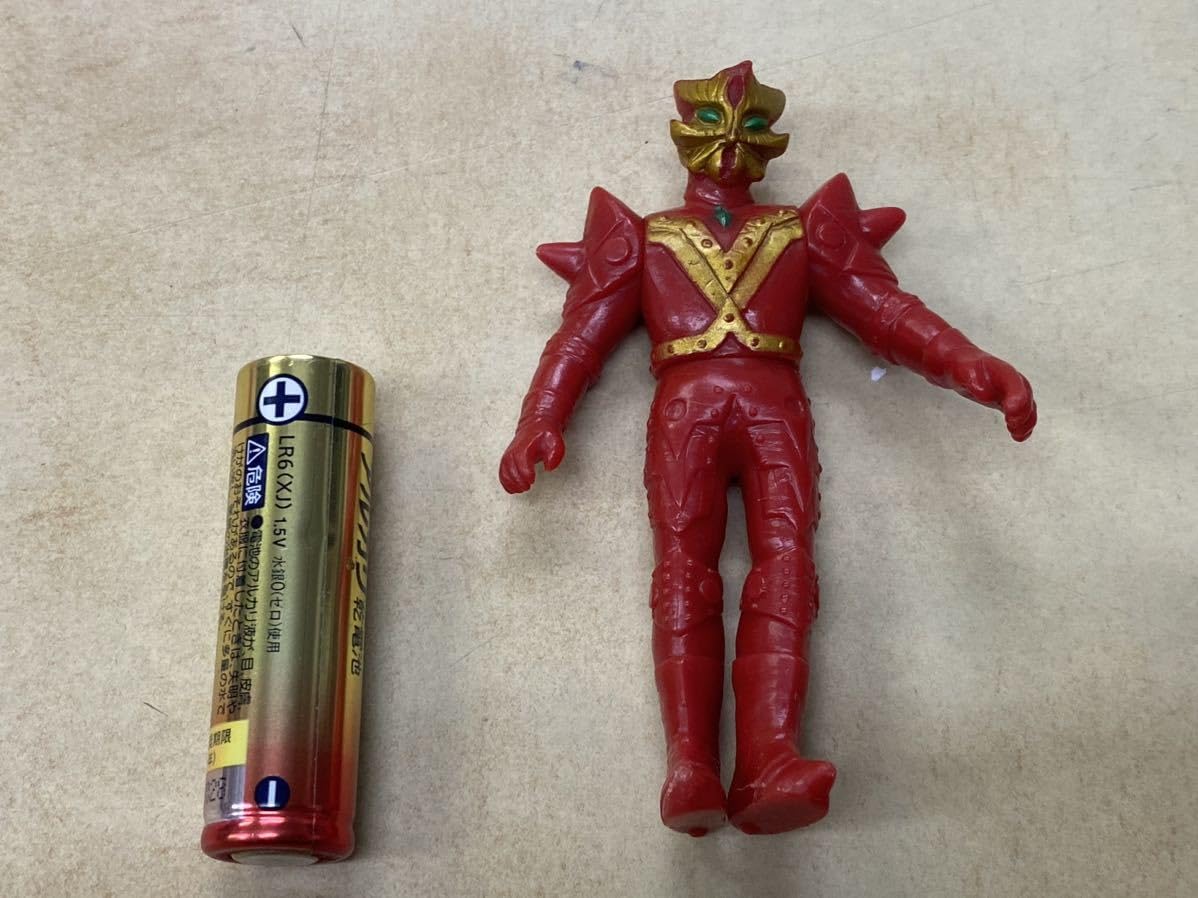 異次元超人 エースキラー＆殺し屋超獣 バラバ 特撮ソフビシリーズ