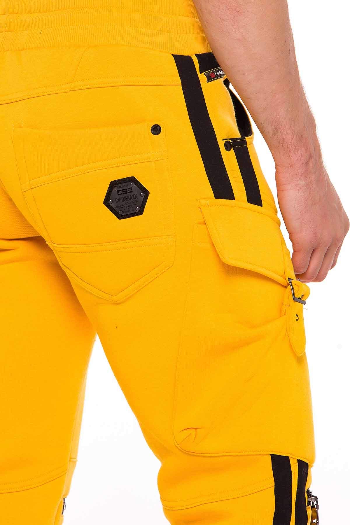 Cipo & Baxx Herren Jogginghose Series – Bequeme Freizeithose | mit sportlichem Schnitt, Funktionalen Taschen und modischem Design für Alltag, Sport und Streetwear