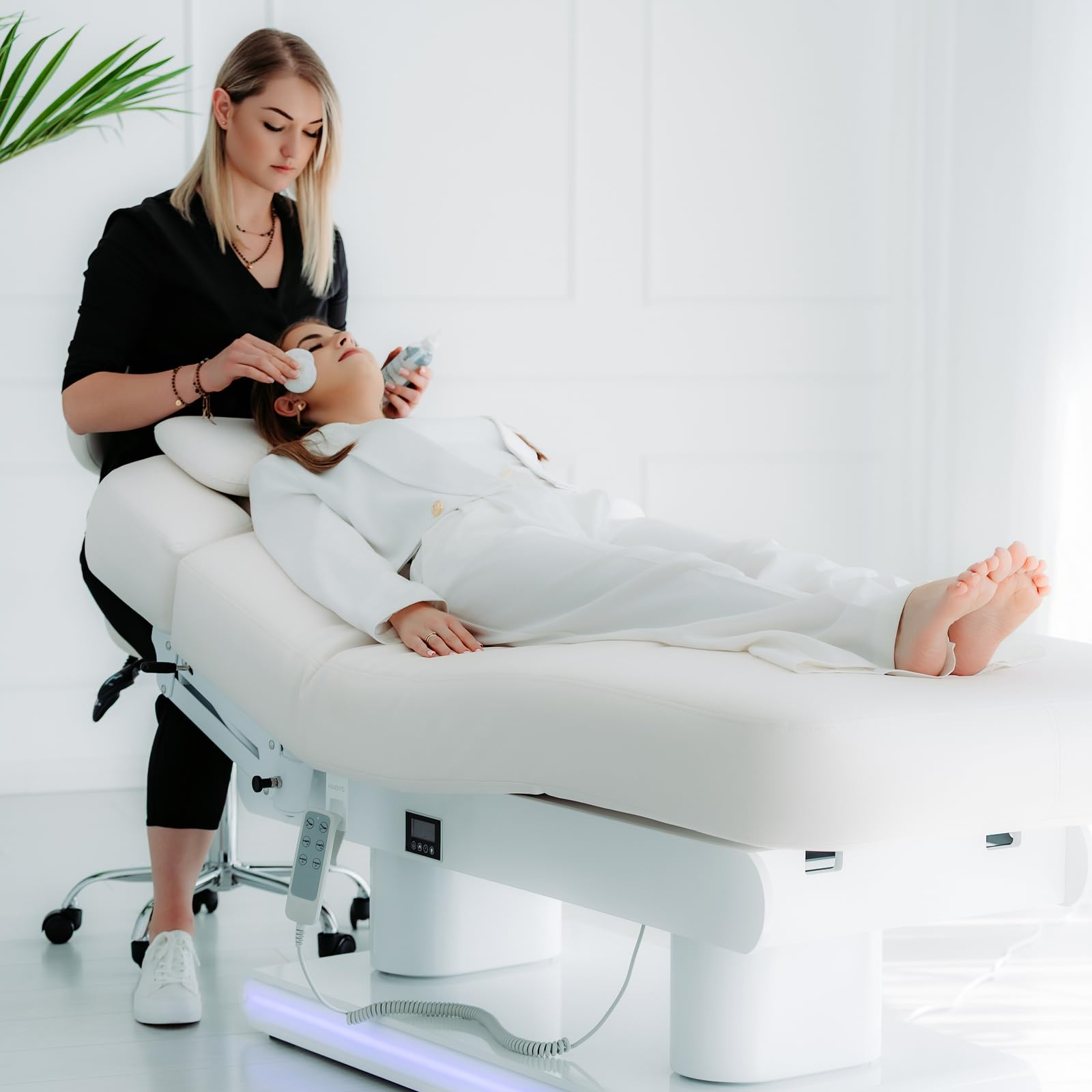 HABYS Eterna Elektrische Kosmetikliege mit 4 Motoren & Heizfunktion | Premium Beautyliege mit RGB-LED, 16 cm Komfortpolsterung & Gesichtsausschnitt, SPA, Massage & Ästhetische Medizin
