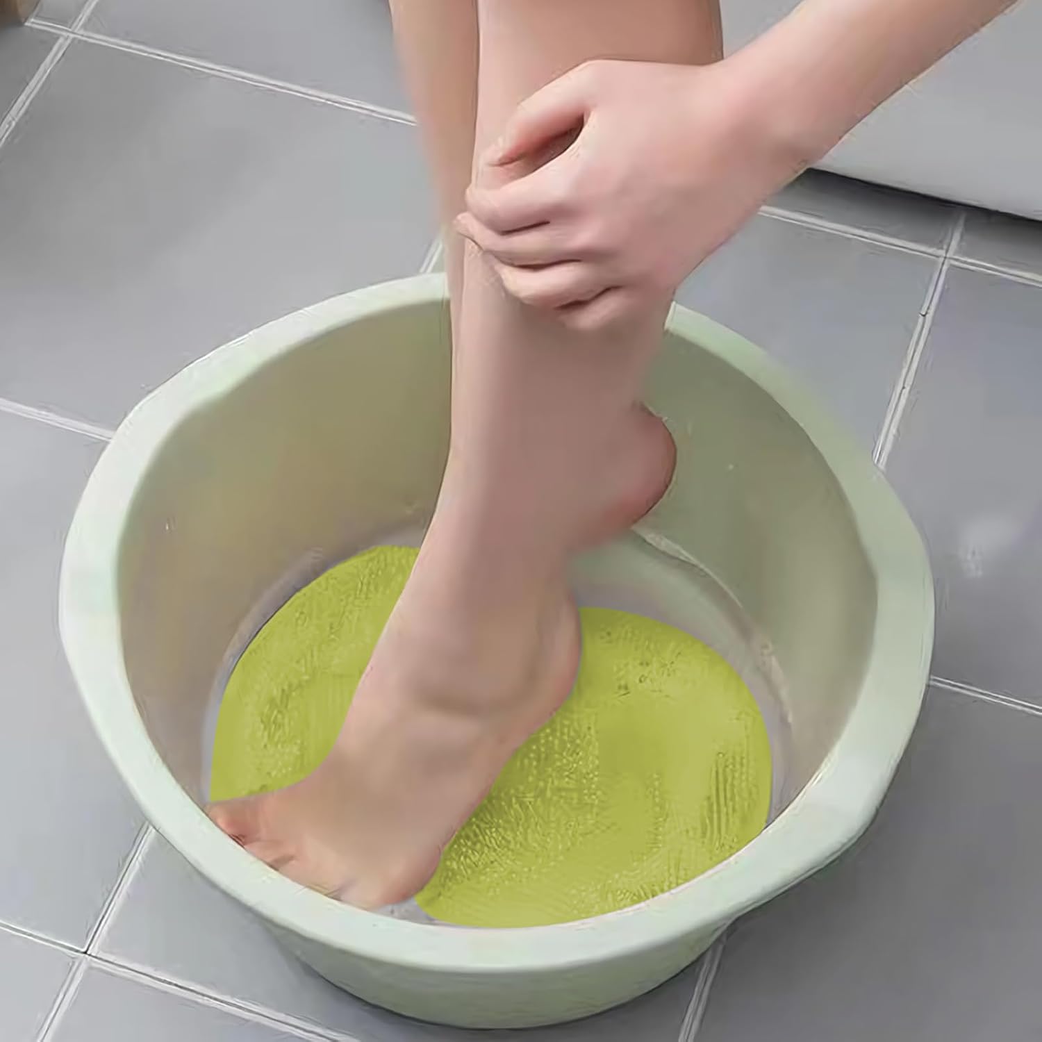 Bathtub & Shower Mat,Shower Foot Scrubber Mat with Non-Slip Suction Cups, Foot Back Cleaning Pad Back Washer Exfoliating Bath Wash Pad, Wall Mounted Slip Suction Cups (Green)