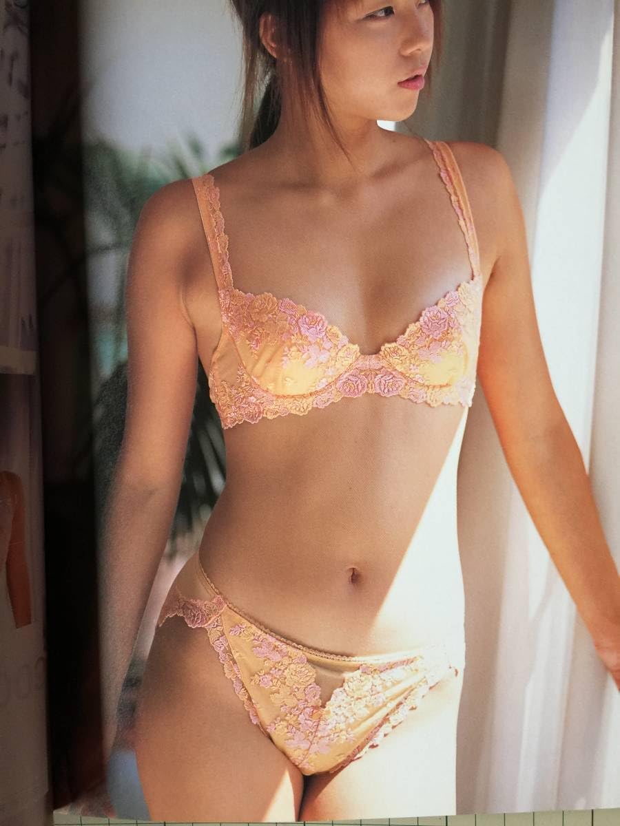 b*n様 吉岡美穂　下着モデル 大型ポスター Yahoo!オークション - 吉岡 美穂 下着 ポスター