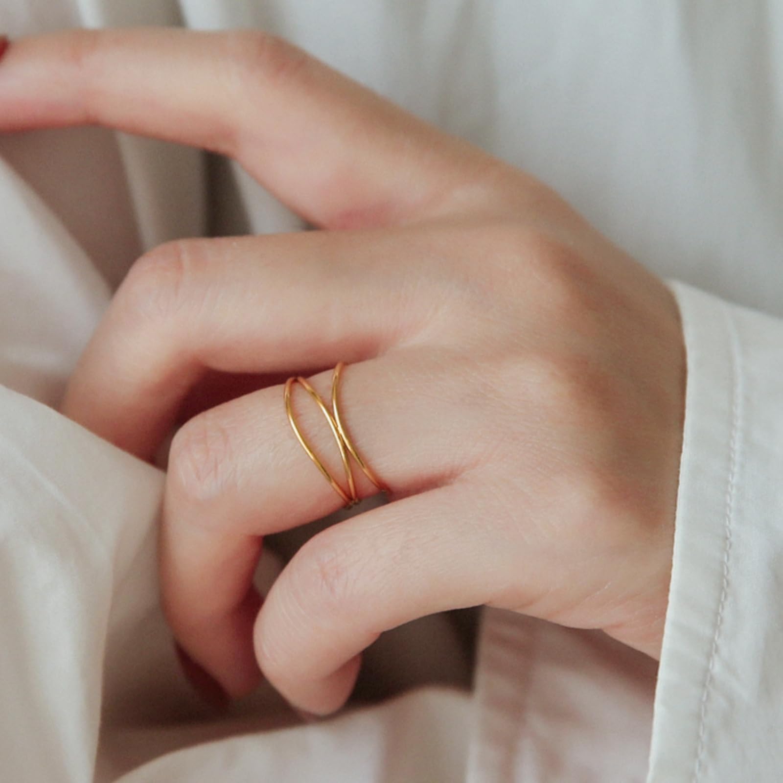 Anillo de ansiedad para mujeres y hombres, anillos apilables entrelazados de triple fila, chapado en oro de 14 quilates y acero inoxidable que no se deslustra, 9, Metal, Sin piedras preciosas 3