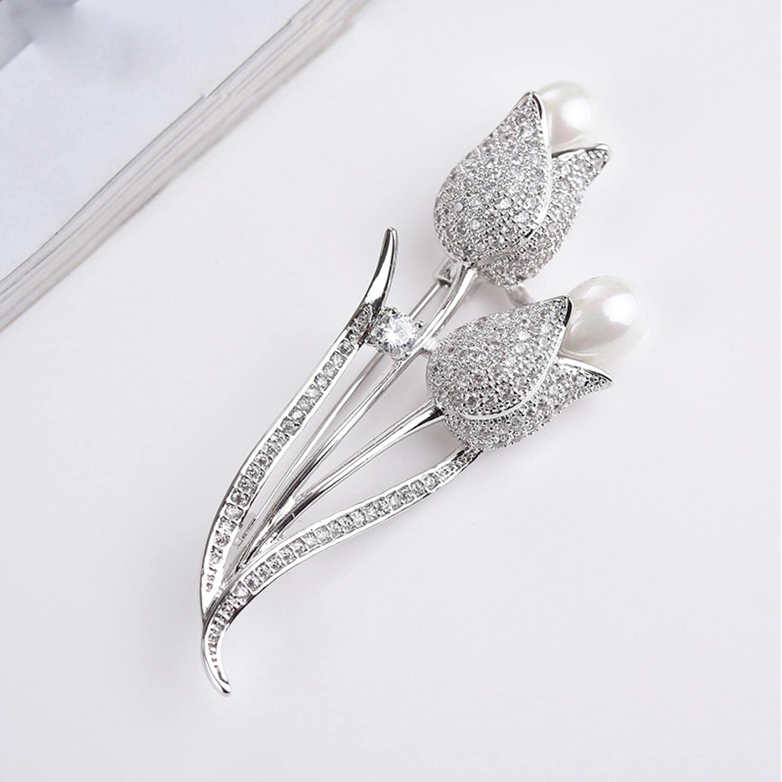 Broche Plateado con Forma de tulipán, Cristal, circonita cúbica y Perla. Ideal para Bodas, Fiestas y Banquetes. Accesorios de joyería para Hombres y Mujeres.