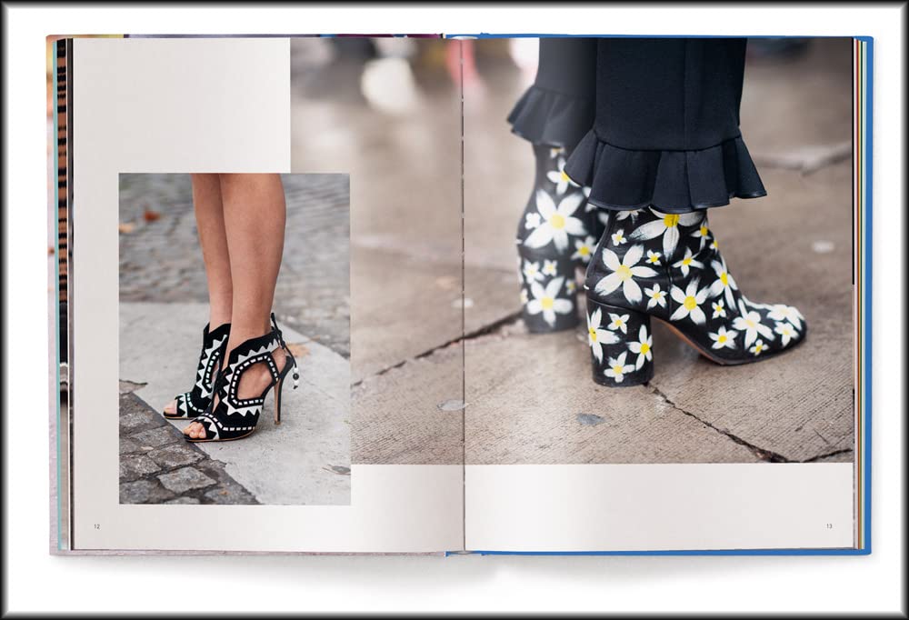 It's All About Shoes /anglais
