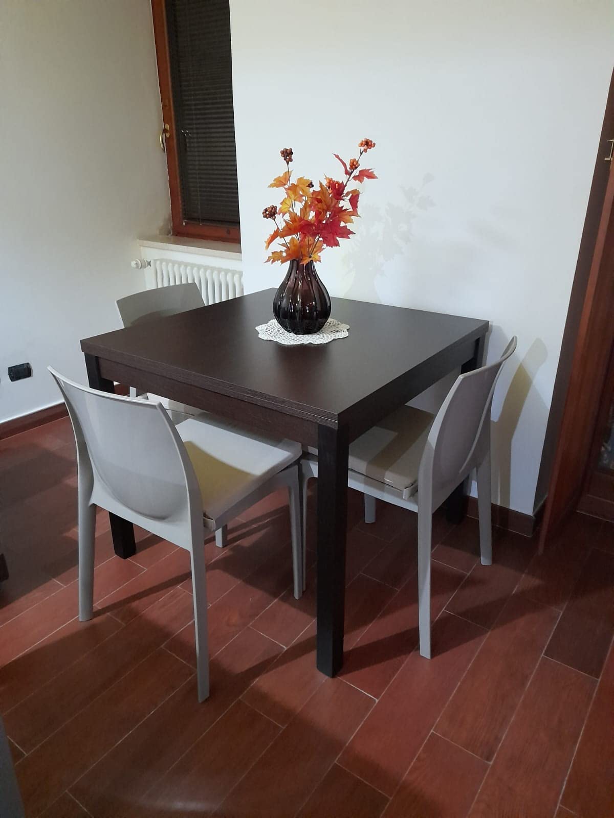 Mesa Centro Elevable Mesa De Café ADGO 90x51x43 Cm - Diseño Moderno Con Estantes De Almacenamiento Mesa Con Estantes Salón