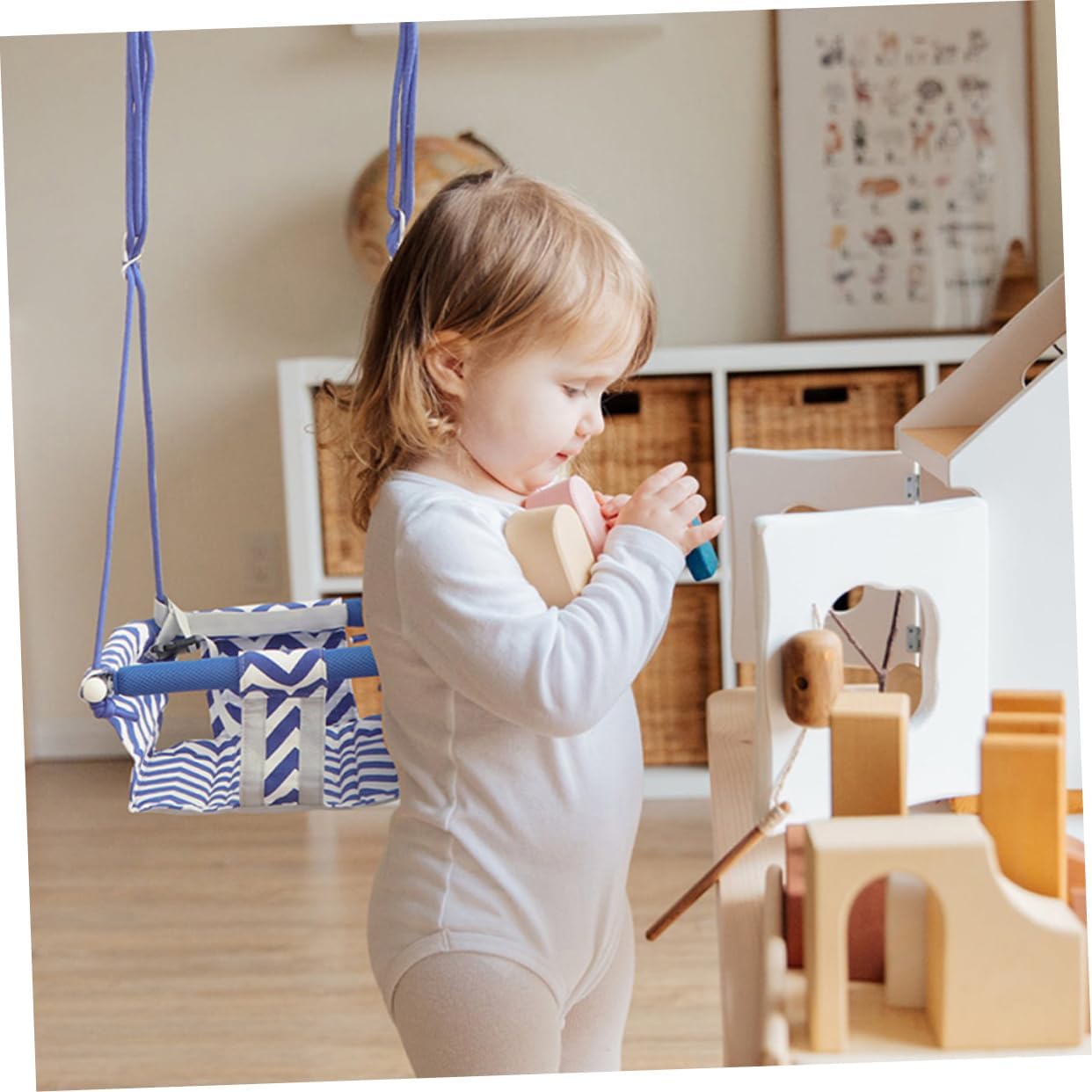 Hanging Canvas Swing Chair for Boys and Girls Outdoor Plaything for Garden and Park and Canvas Design Suitable for Seasons
