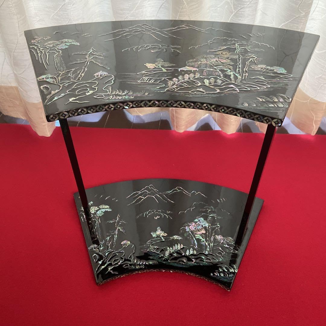 螺鈿扇面茶箱 螺鈿扇面茶箱 螺鈿茶箱. 箱は八角形 蓋は少し盛り上がり. 天