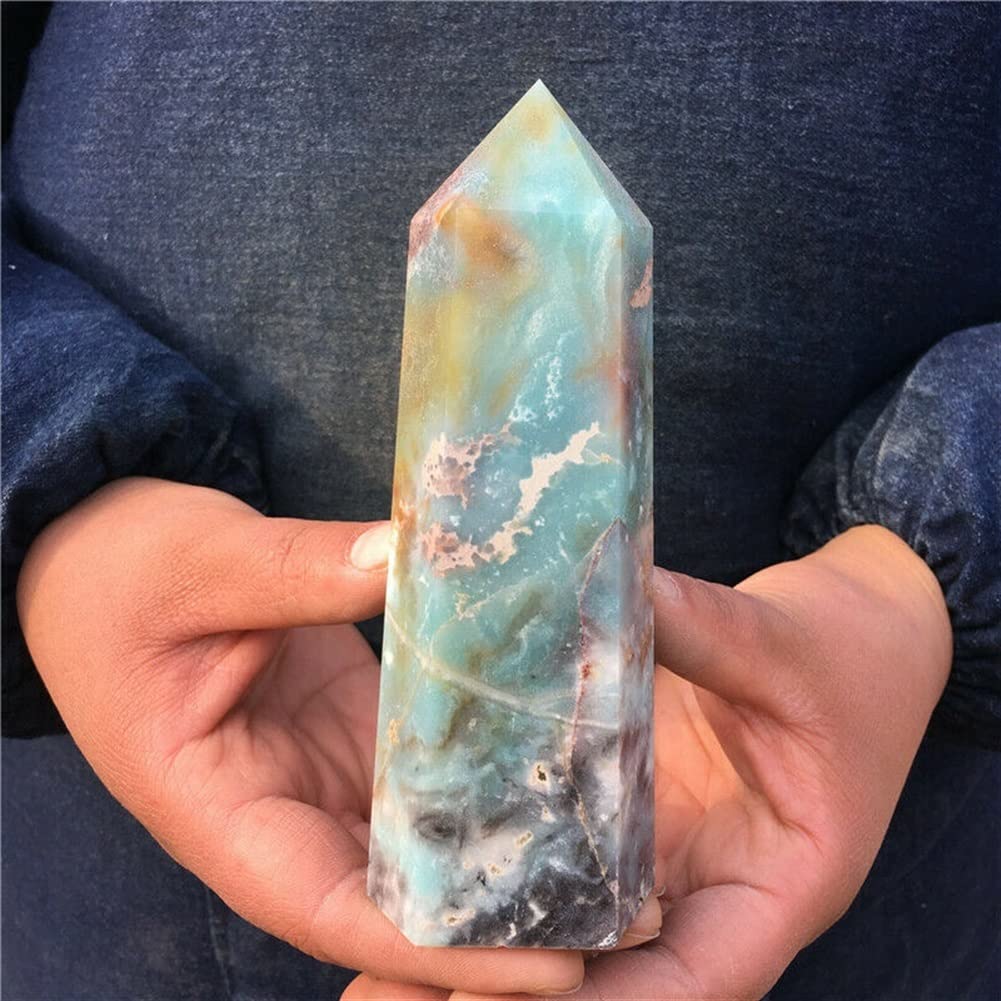 Ornements en cristal et obélisque en pierre naturelle pour le salon