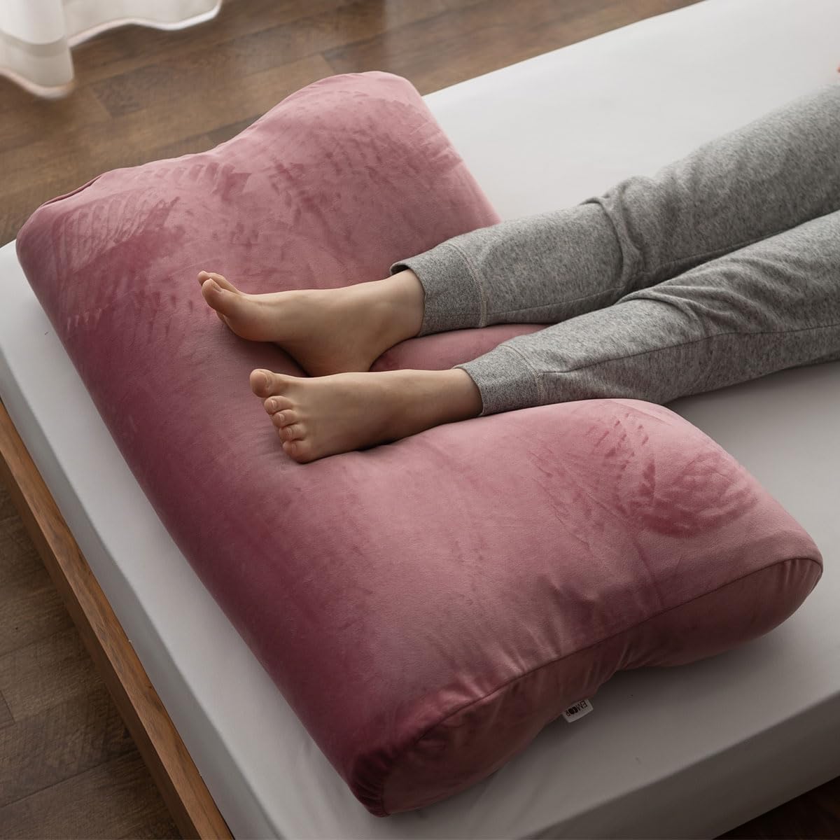 EMOORFoot Pillow Shifuku Soft as Marshmallow (Wine Red), Made in Japan Plush Pillow Leg Rest Beads Cushion Super Soft Kawaii