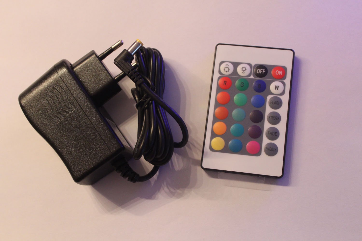 Arnusa Oasis Lights Pie Cono lámpara diseño Bombilla con Mando a Distancia y función de batería LED