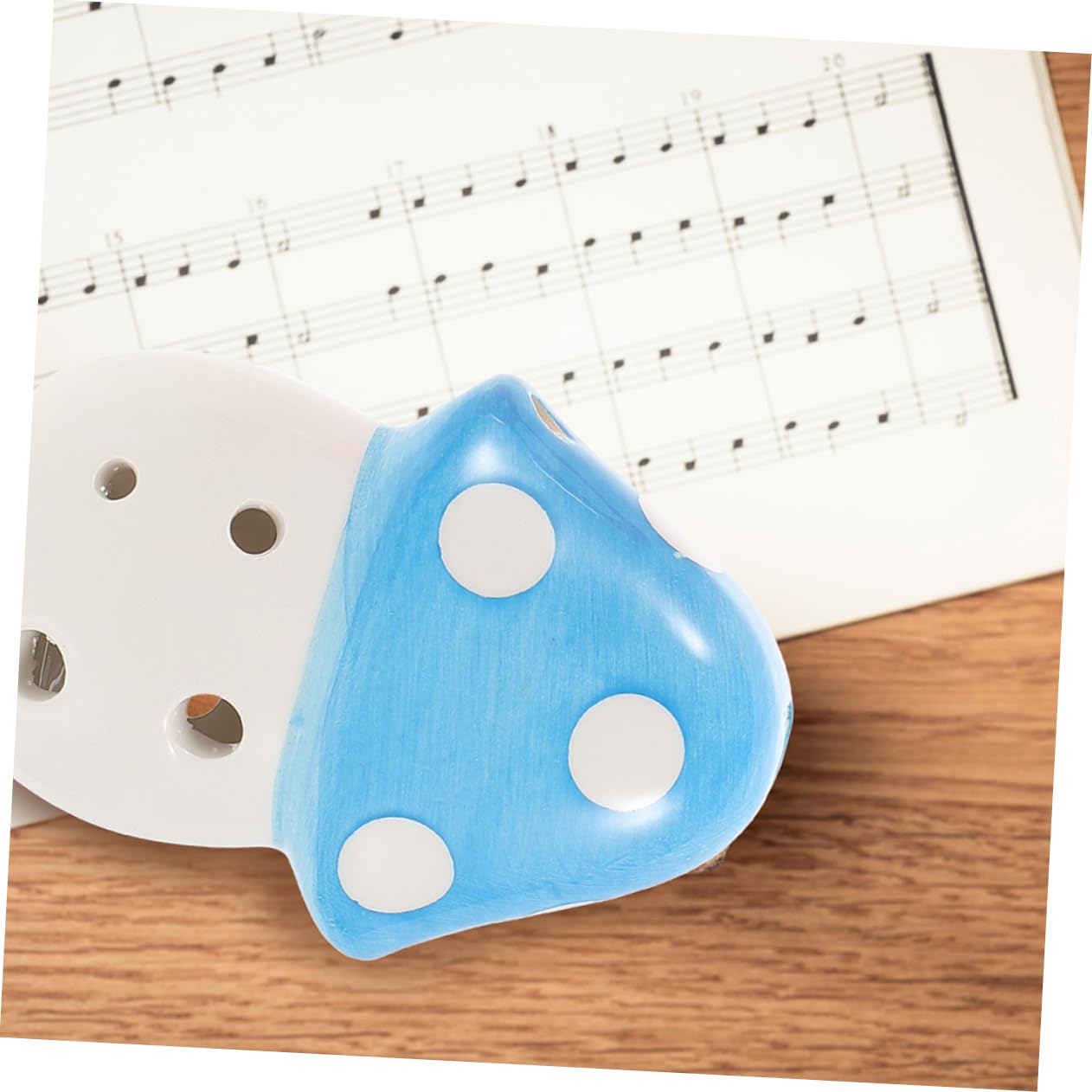 Toddmomy Blue Mushroom 6-hole Ocarina Classic Musical Instrument Portable for Boys and Girls and Beginners Random