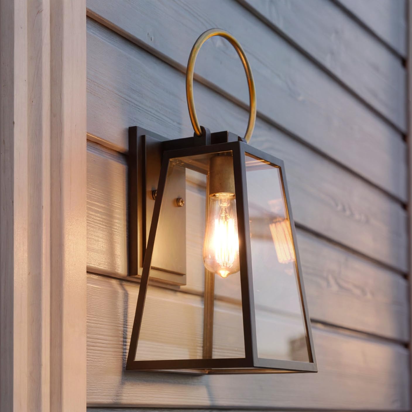 Urban Ambiance Luxury Vintage Outdoor Wall Light, Medium Size: 15.125" H x 6.5" W, with Farmhouse Style Elements, Olde Bronze Finish and Clear Shade, UHP1002, Vicenza Collection