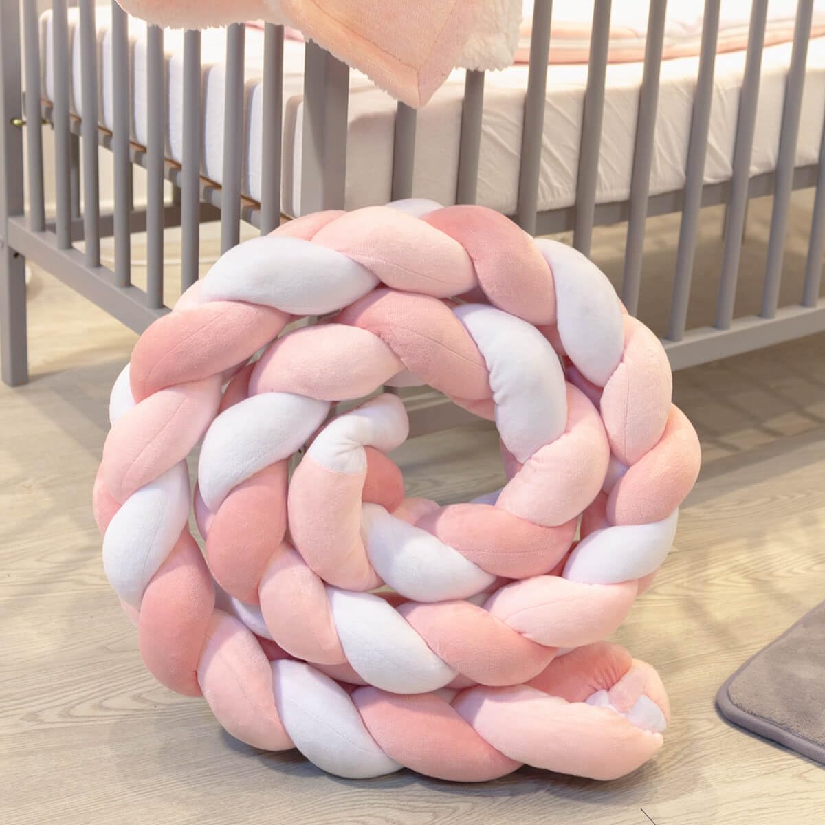 Babycalin - Tresse Bébé en velours ultra doux Blanc / Rose - 200 cm 3 brins - Tresse décorative bébé cocooning Oeko-Tex et lavable en machine - Moelleuse