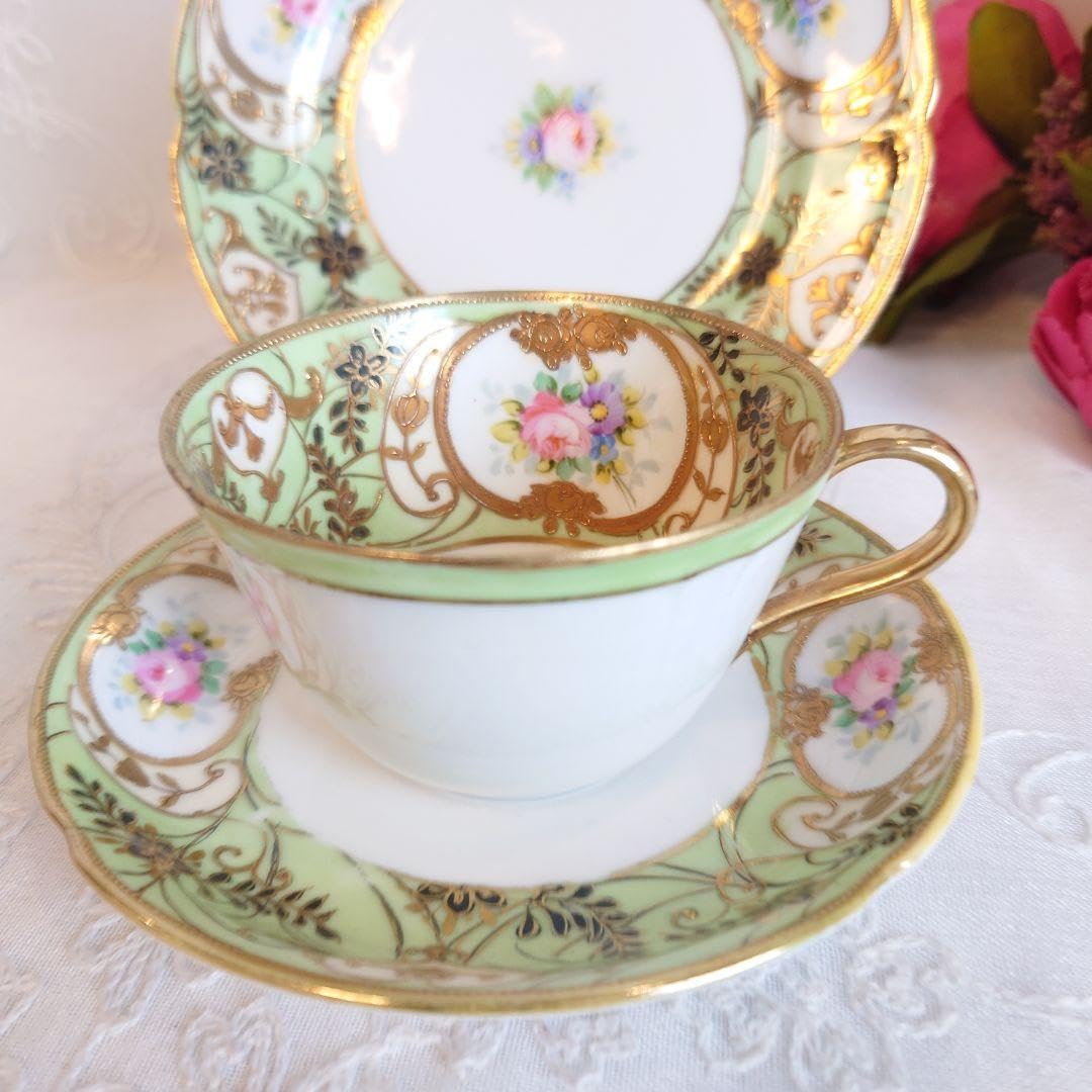 オールドノリタケ　金盛薔薇絵図　カップ&ソーサートリオ　ケーキ皿 Amazon.co.jp: オールドノリタケ 窓絵薔薇絵図金盛 カップ ソーサー