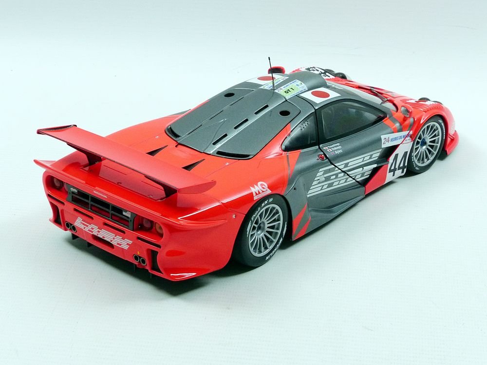 Minichamps 1:18 Scale 1997 McLaren F1 GTR Team Lark Tsuchiya/Ayles