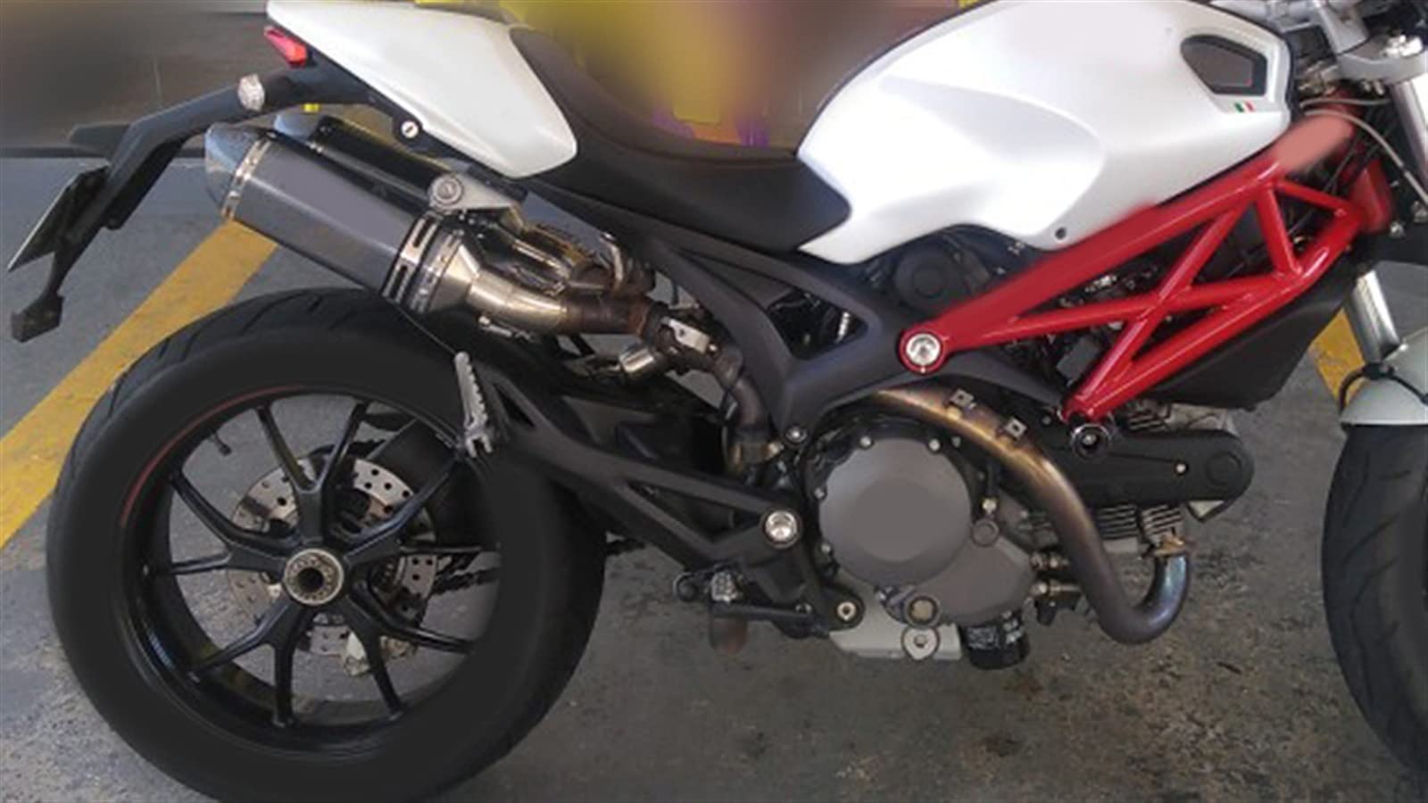 Amazon | オートバイ オートバイに適合するモンスター 696 695 795 796