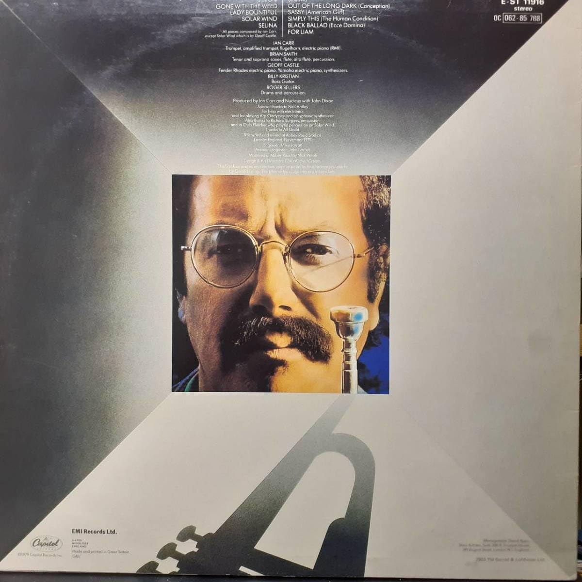Amazon.co.jp: 美盤 英オリジLPIan Carr's Nucleus/Out Of The Long