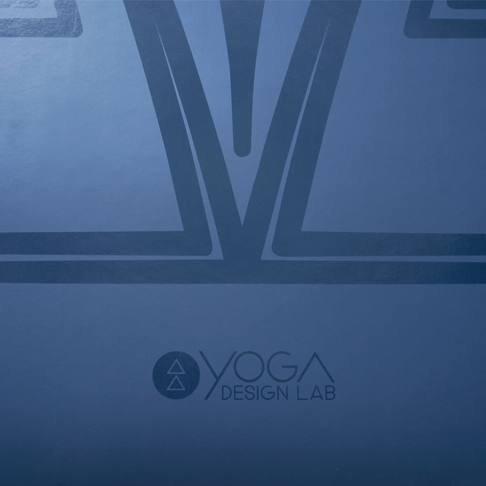 YOGA DESIGN LAB La alfombrilla Infinity | Lujoso diseño antideslizante proporciona un agarre sin igual para apoyarte y alinearte hermosamente | Ecológico | con correa de transporte