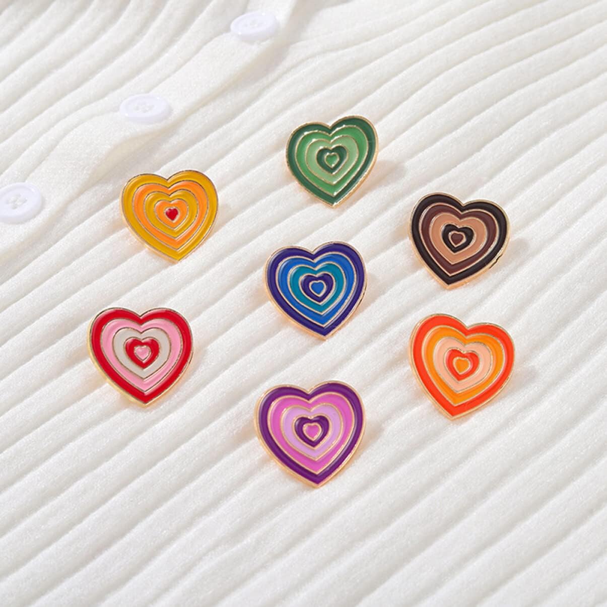7pcs Heart Designed Badges Gradient Heart Brooches for Fashionable Breastpins Accessories for Festivals and Special Occasions