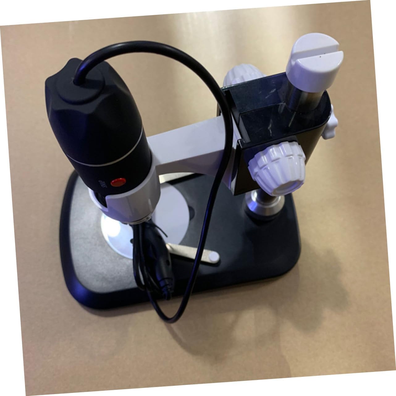 Portable Digital Electron Microscope with LED Light Construction Lightweight Handheld Magnifier for Outdoor Inspection and Education Black