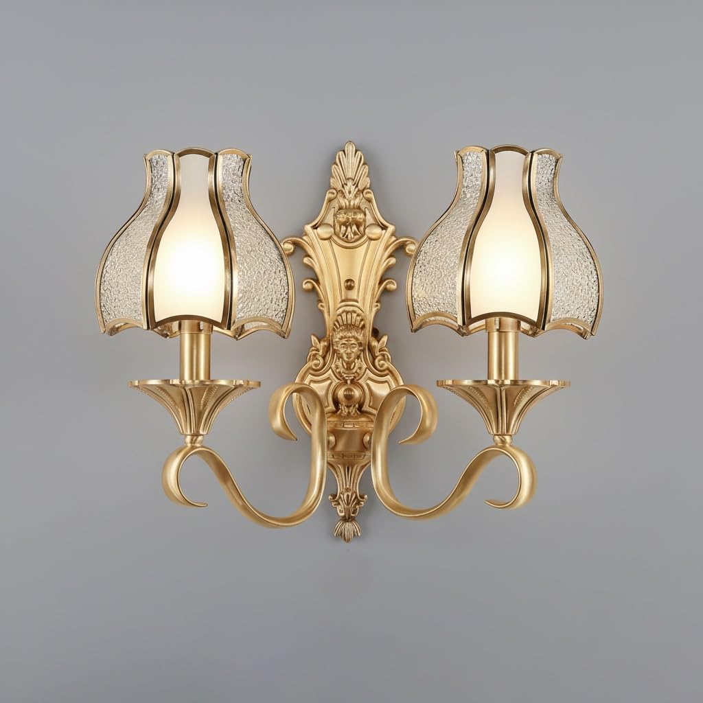Aplique de Latón Ornamentado Vintage con Vidrio Esmerilado de Lujo para Salón