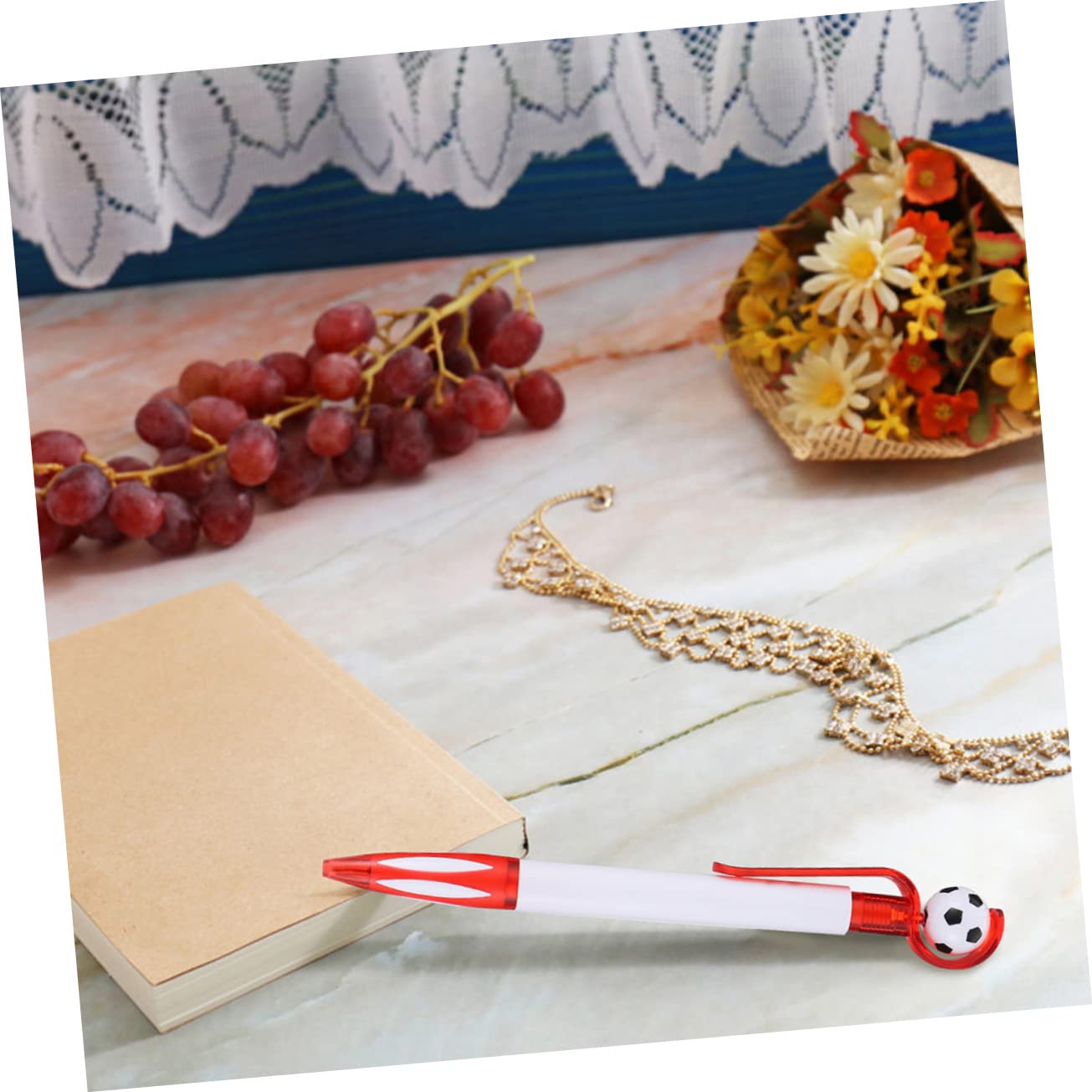 NUOBESTY 4 Set Penna A Sfera Portapenne Da Calcio Poster Gioco Sport Cancelleria Scolastica Marcatori Penne Per Scrivere A Mano Di Calcio Per La Squadra Plastica 9 Pezzi * 4