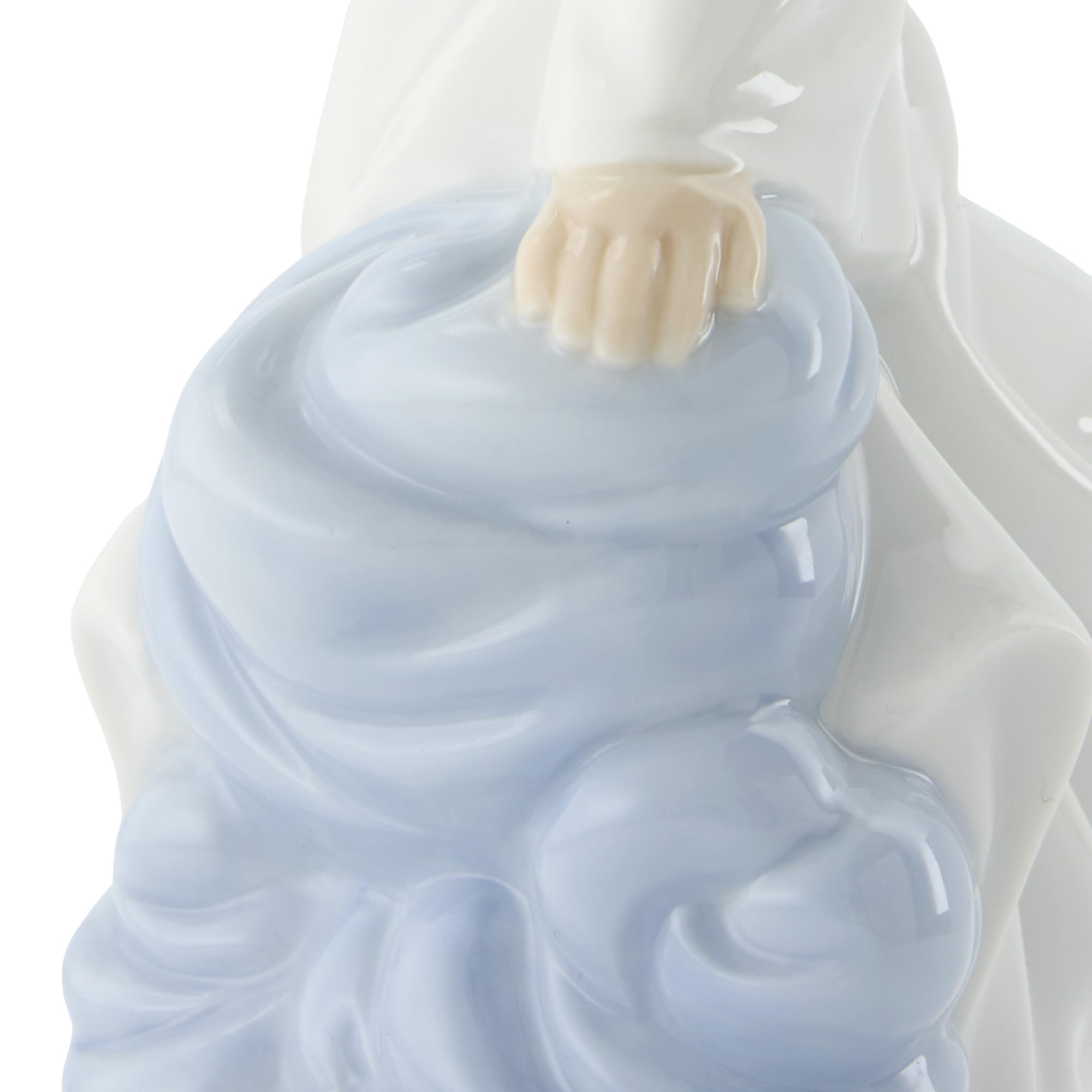 NAO Watching Over You.porcelanowa figurka anioła stróża.