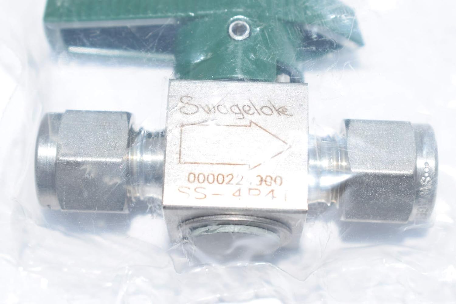 Swagelok SS-4P4T Stainless Steel Quarter Turn Instrument Plug Valve, 1/4", #0