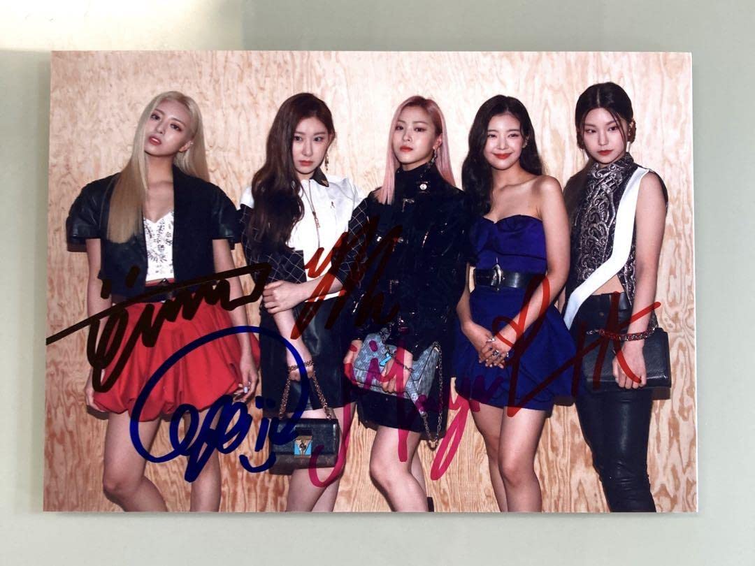 イッチ直筆サイン入り2Lサイズ写真…イェジ リア リュジン