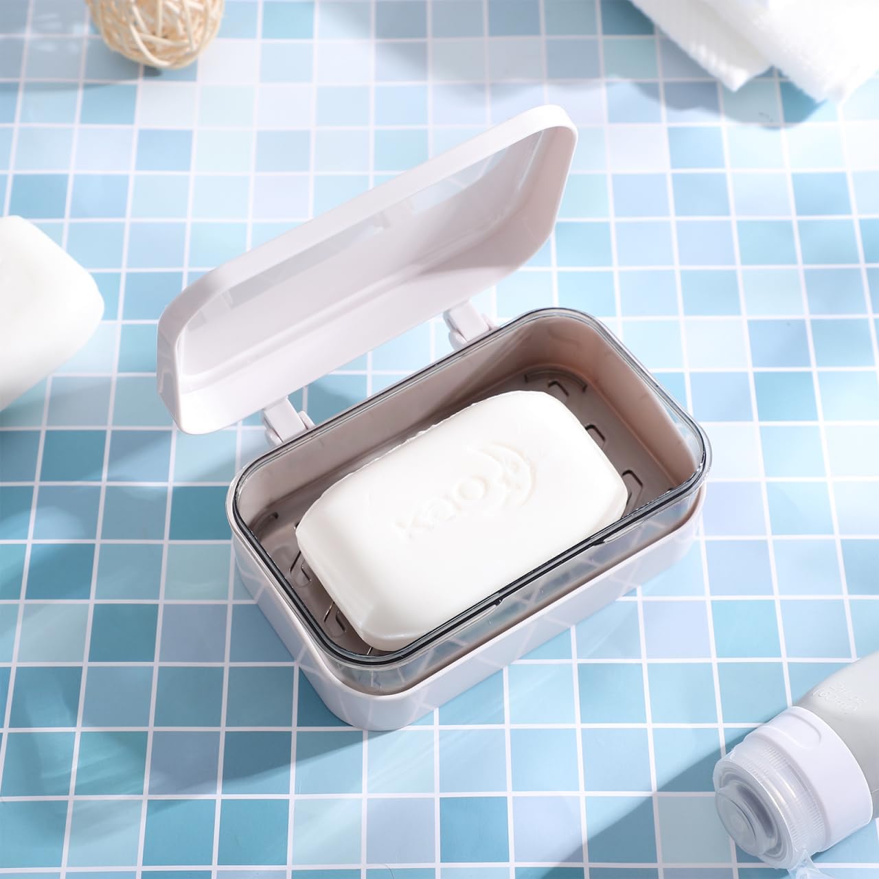 Travel soap Dish : 2 Layers Plastic bar Soap Holder with Drainage and Detachable Lid, Portable Box/Tray/Saver for Bathroom, Camping, Outdoor, Shower, Gym (White,5.31 x 3.54)