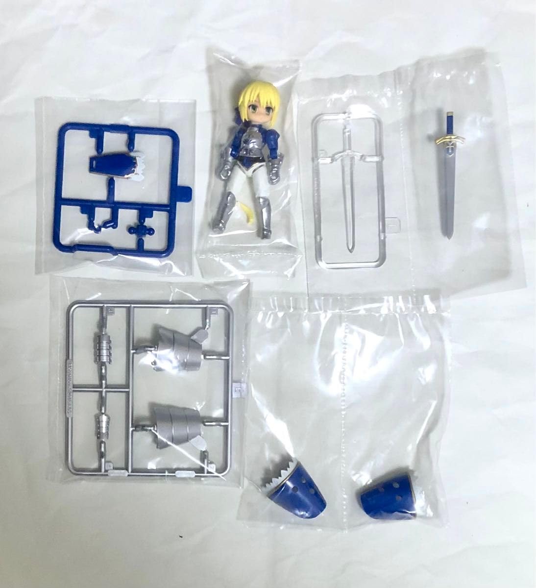 セイバー/アルトリア・ペンドラゴン デスクトップアストレア 未開封新品 Amazon.co.jp: デスクトップアーミー vol.07 FGO 第1弾 セイバー