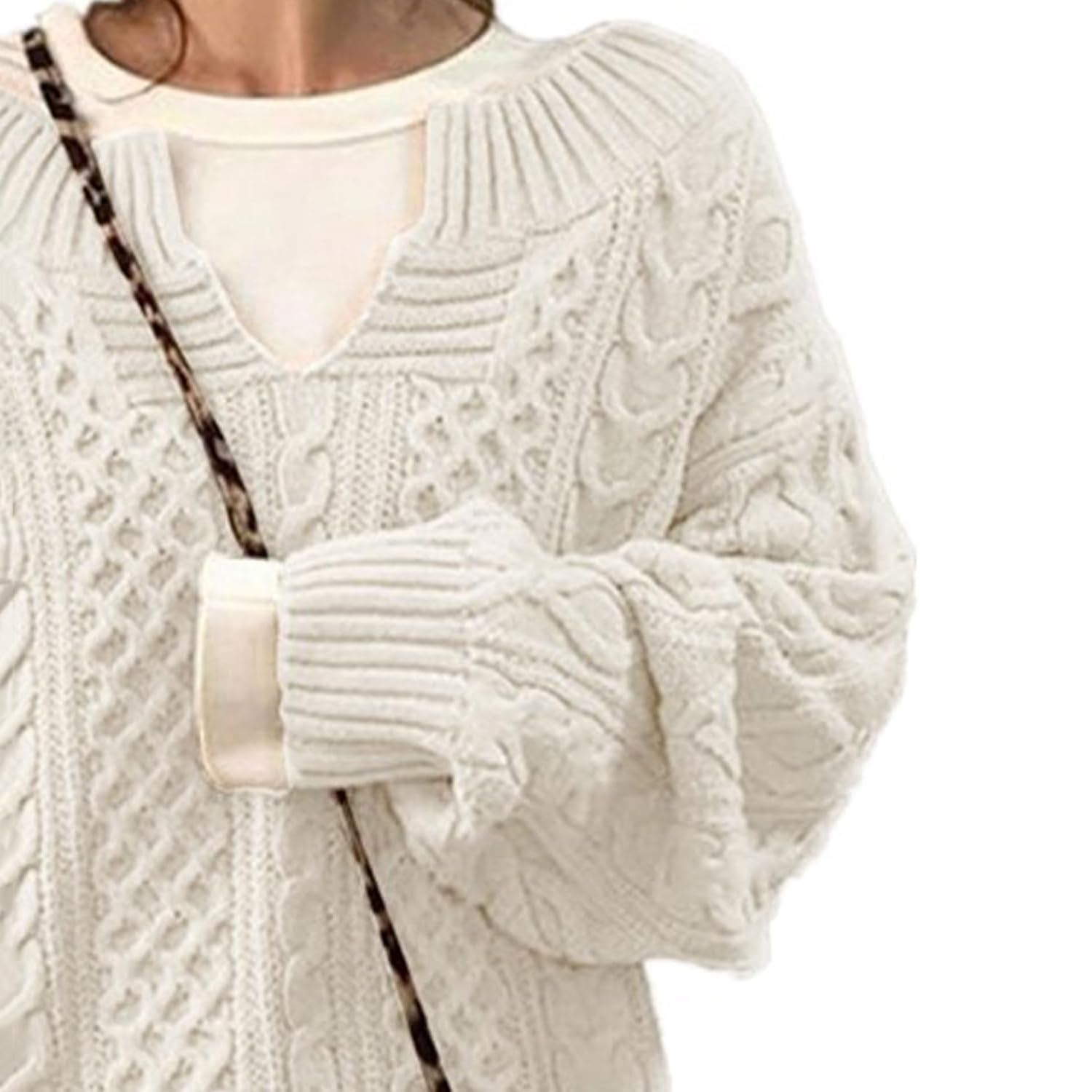 Maglione Invernale da Donna a Collo a V, a Maniche Lunghe, in Maglia a trecce Spessa e Calda, Modello Ampio e Comodo.