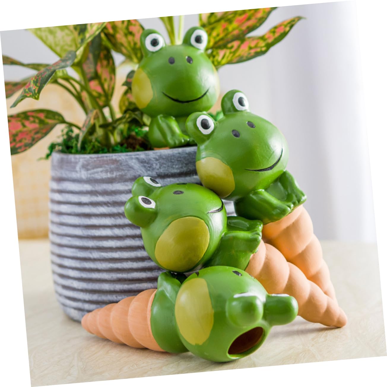 SUPVOX 4pcs Globes D'arrosage en Poterie pour Plantes Pics D'arrosage Automatiques Goutte à Goutte pour Jardin Arrosage Pratique et Auto-Irrigation