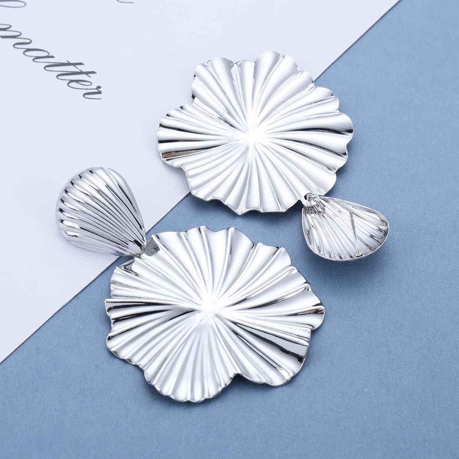 Punk Lotus Leaves Earrings Gold Leaf Dangle Metal Floral Drop Hammered Leaf Earrings Exaggerated Flower Jewelry for Women - Image 3