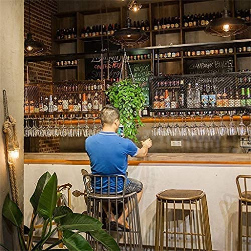 Rangement au plafond porte-bouteille pour un bar de salon convivial - 3