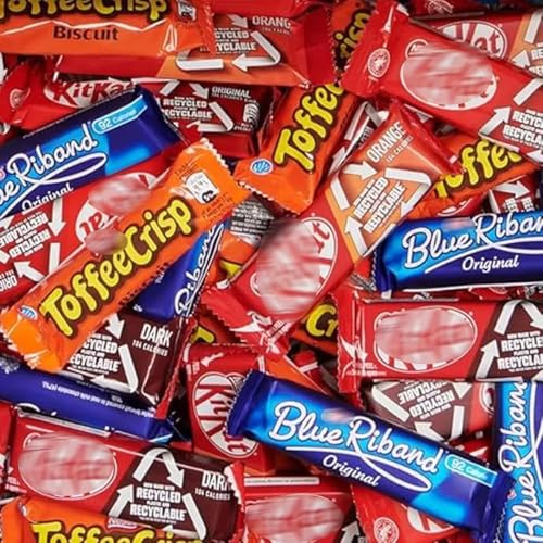 Neestle Big Biscuit Box Kiitkat & Friends (Kiitkat Original, KiitKat Dark, KiitKat Orange, Blue Riband & Toffee Crisp) (20 Bars)