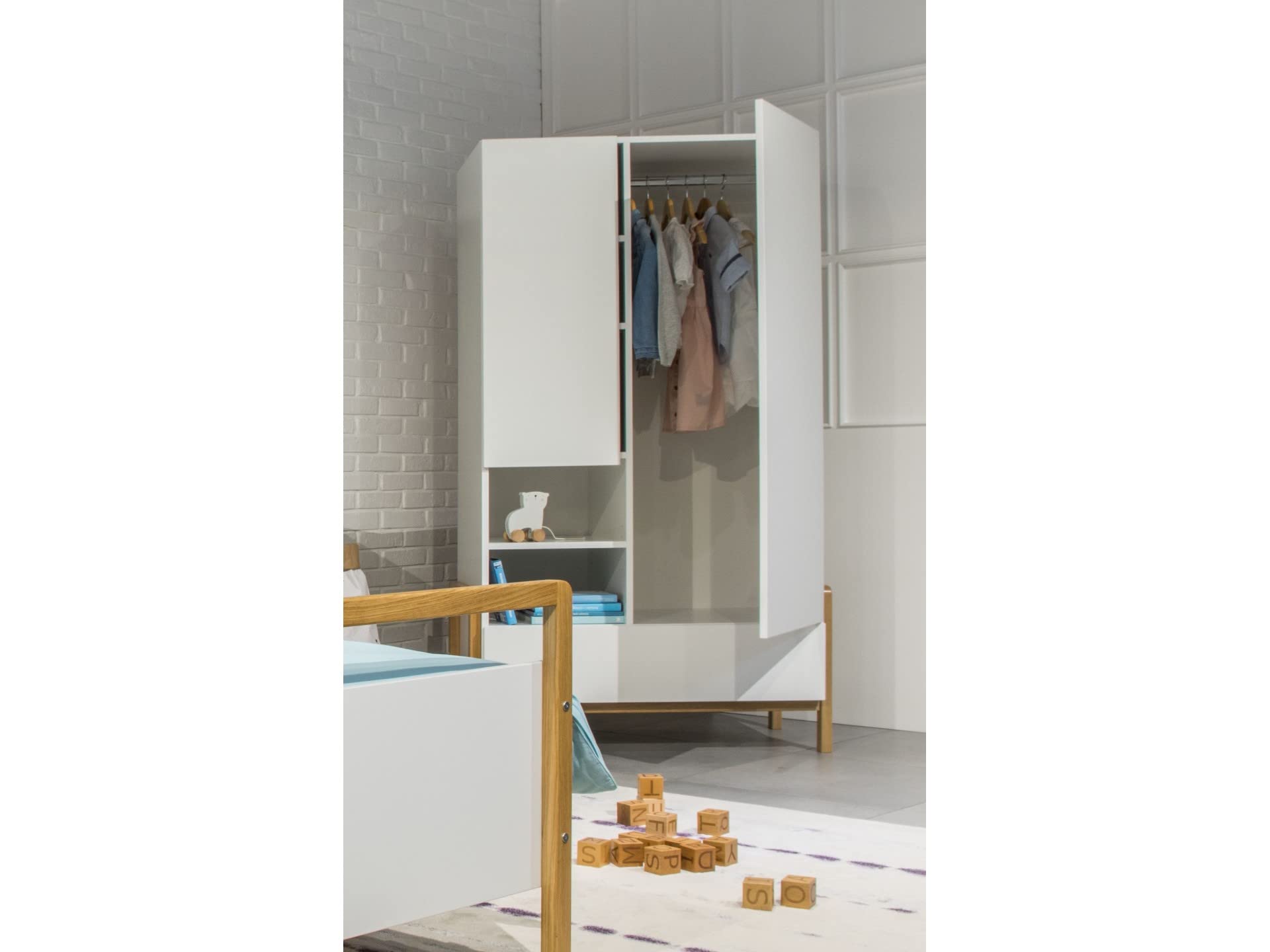Générique Habitación completa para niños: armario de 2 puertas + cama 80 x 180 con somier/colchón+cómoda con 3 cajones+biblioteca; color blanco