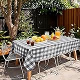 Conseils d'entretien : nettoyer rapidement la nappe avec un chiffon humide (recommandé) s'il reste des liquides sur la nappe. Laver à l'eau froide. Ne pas blanchir. Repassage à basse température.