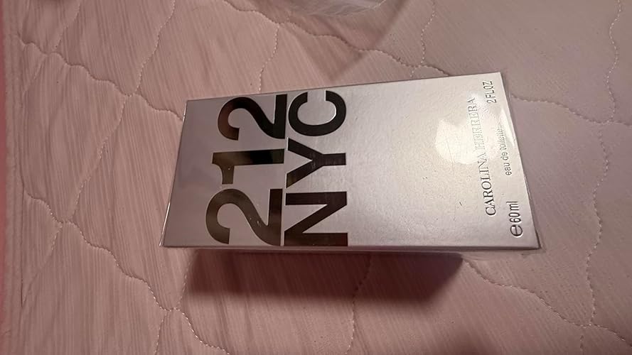Amazon | Carolina Herrera キャロライナヘレラ 212 EDT 60ml