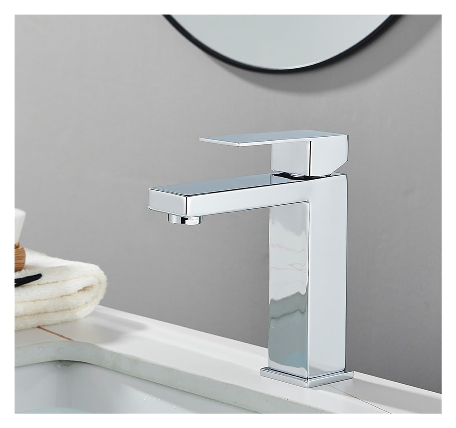 Robinet de lavabo carré mitigeur salle de bain chrome eau chaude froide sur pont