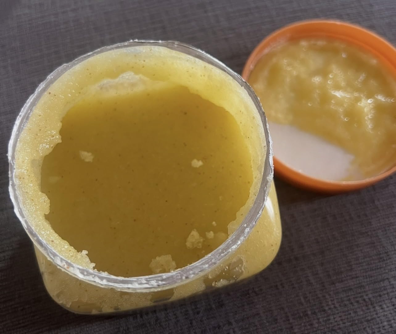 LFuTPm Turmeric & Honey Body Scrub with Shea Butter and Sugar - Moisturizing Exfoliator for Skin Removal, Leaves Skin Soft, Smooth, Full Body, Hands, Feet Use - 21.5 oz
