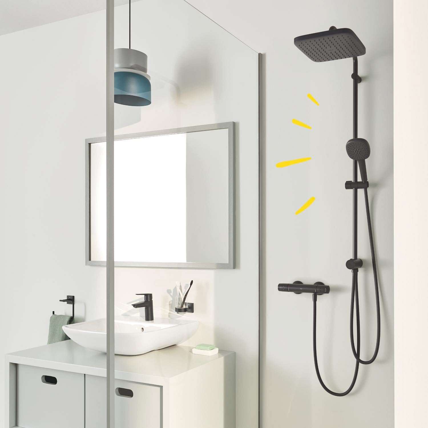 GROHE Vitalio Comfort 250 Flex - Sistema de ducha con desviador (Rociador cuadrado 25cm 2 chorros, Teleducha 11cm 2 chorros, barra 74 cm), Negro mate, 266982431