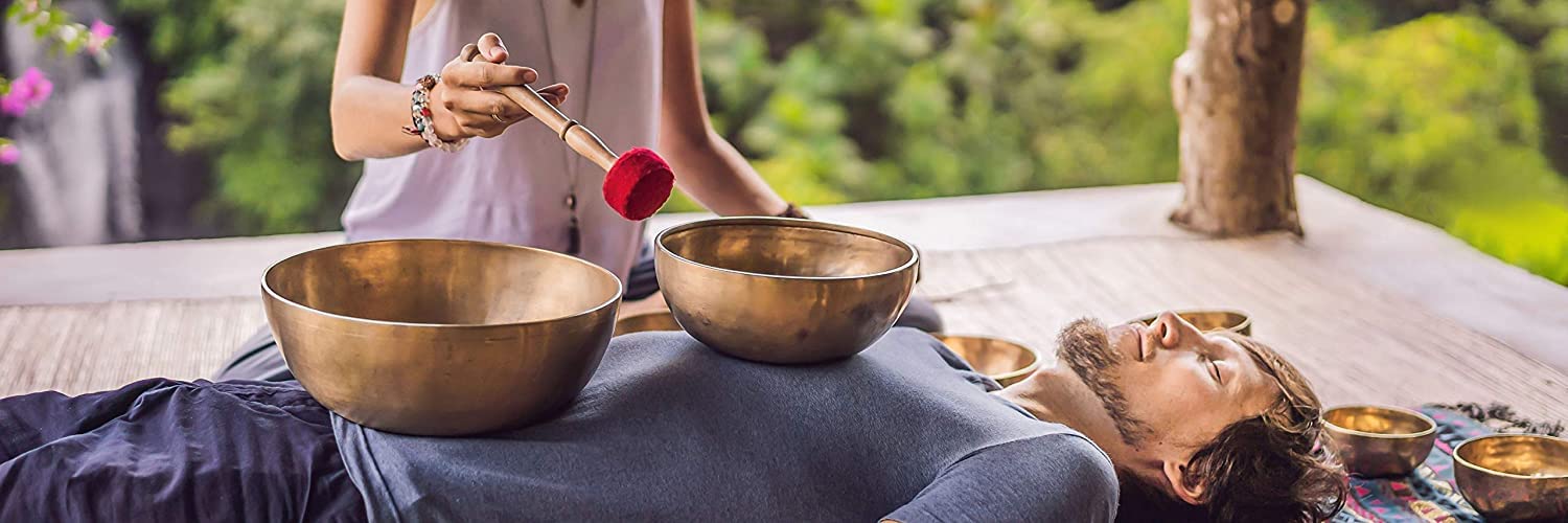 10" Grande Campana Tibetana Martellata a Mano per la Guarigione ~ Ottima per Meditazione, Yoga, Bagno Sonoro, Mindfulness, Rilassamento ~ Cuscino, Martello di Legno e Bacchetta Inclusi