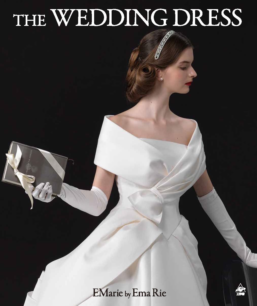 THE WEDDING DRESS | エマ 理永 |本 | 通販 | Amazon