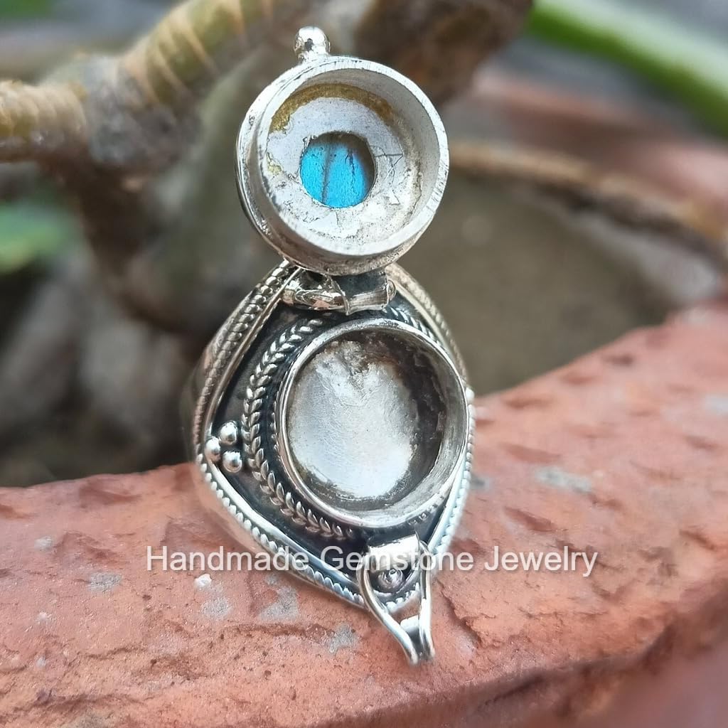 Halloween Gift, Christmas day, Natural Labradorite Ring, 925 Sterling Silver Plated Handmade, Poison ring