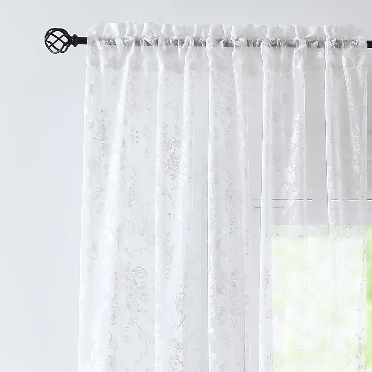 Amazon｜リビングルーム用ホワイトレースカーテン 長さ84インチ ライト