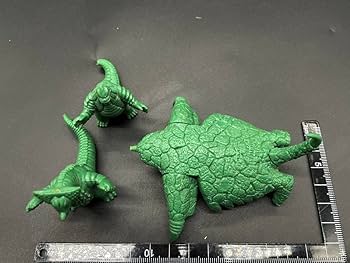 Amazon | 昭和レトロウルトラ怪獣 単色ミニフィギュア レッド